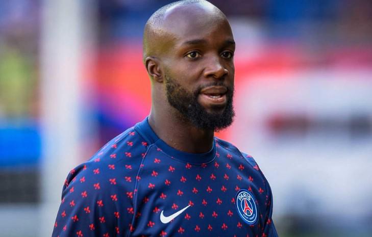 遭受了损害, 具有里程碑, 其职业生涯 遭受了损害, 具有里程碑, 其职业生涯