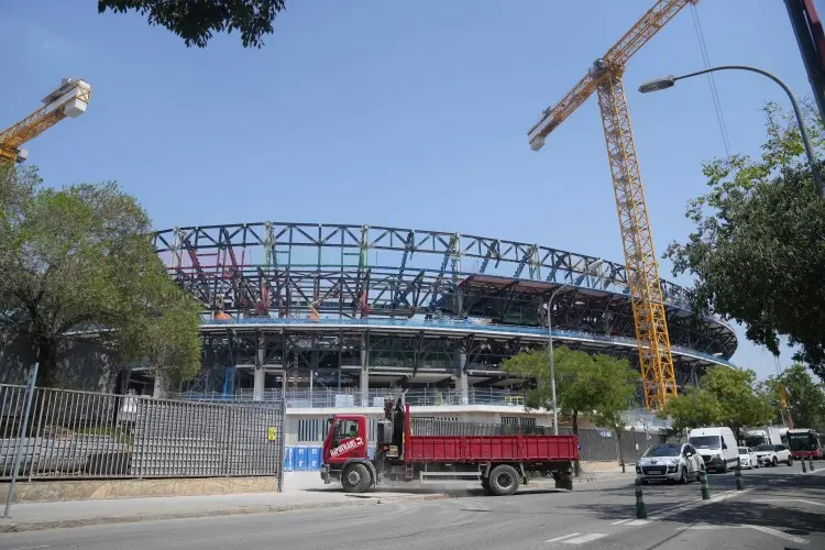 赛季首个主 赛季首个主