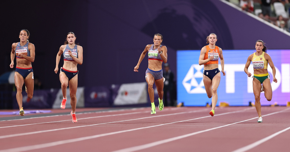 新华社记者, https